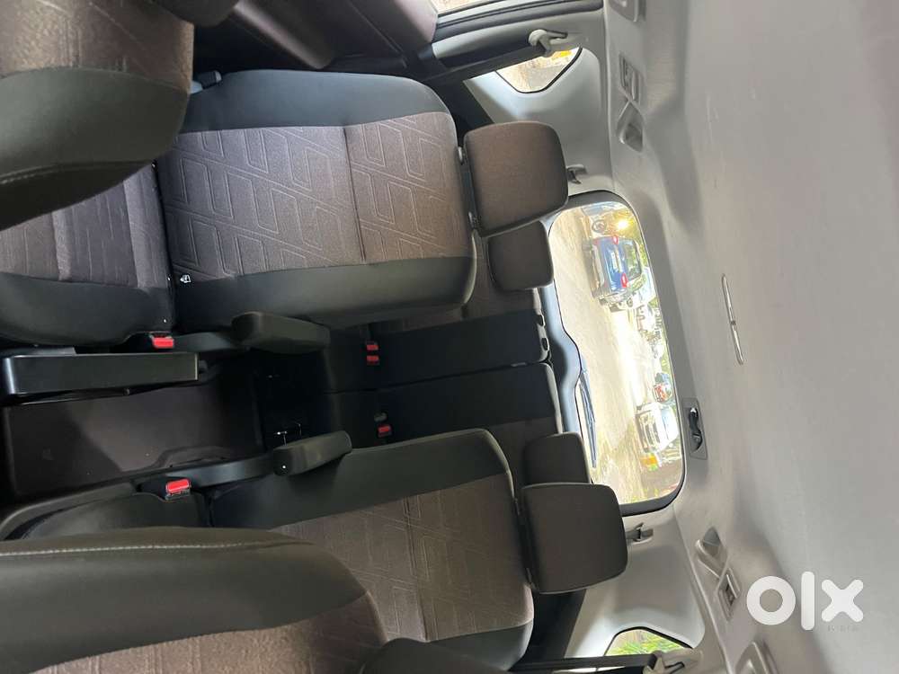 Innova Hycross - Limited Edition