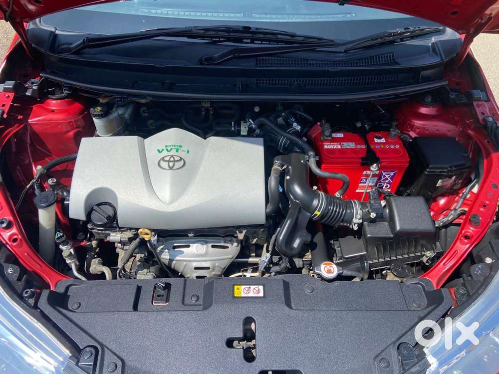 Toyota Yaris V Cvt, 2019, Petrol