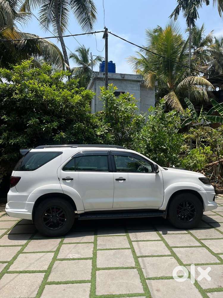 Toyota Fortuner 2015 3.0 Diesel 4x2 At
