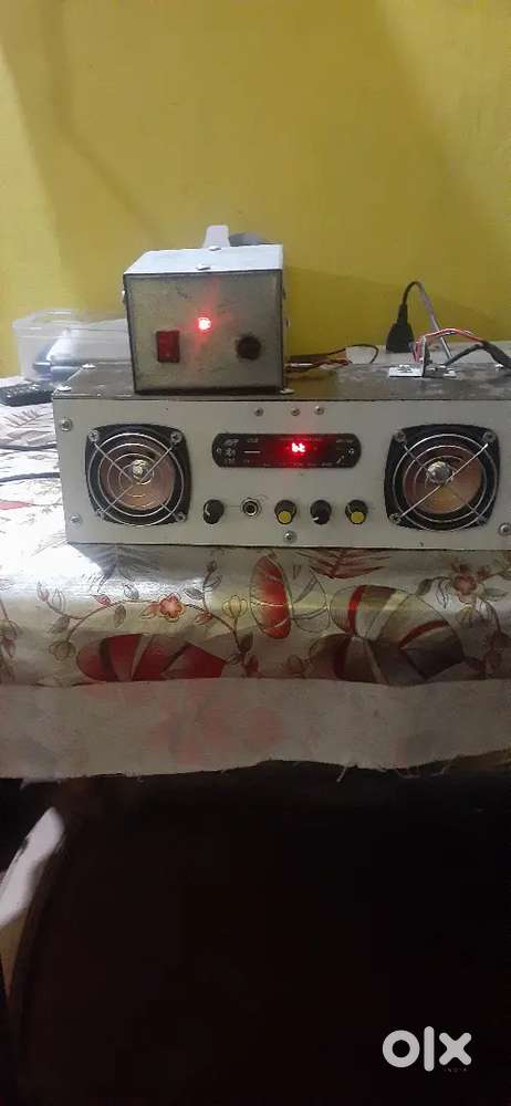 Bluetooth speaker  12 v DC with eliminator, USB, aux, FM, memory card