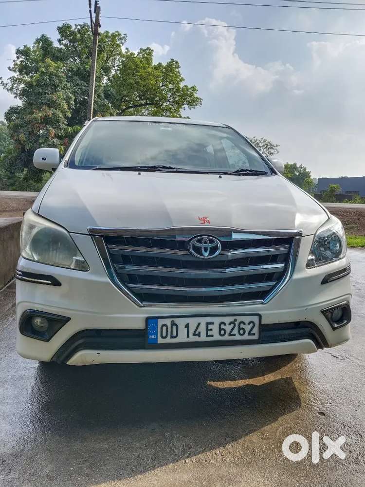 Toyota Innova 2015 Diesel 125000 Km Driven