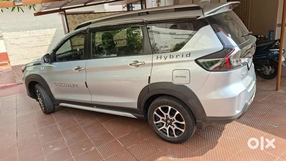 Maruti Suzuki Xl6 2025 Petrol 4700 Km Driven 6 Seater Captain Seat.