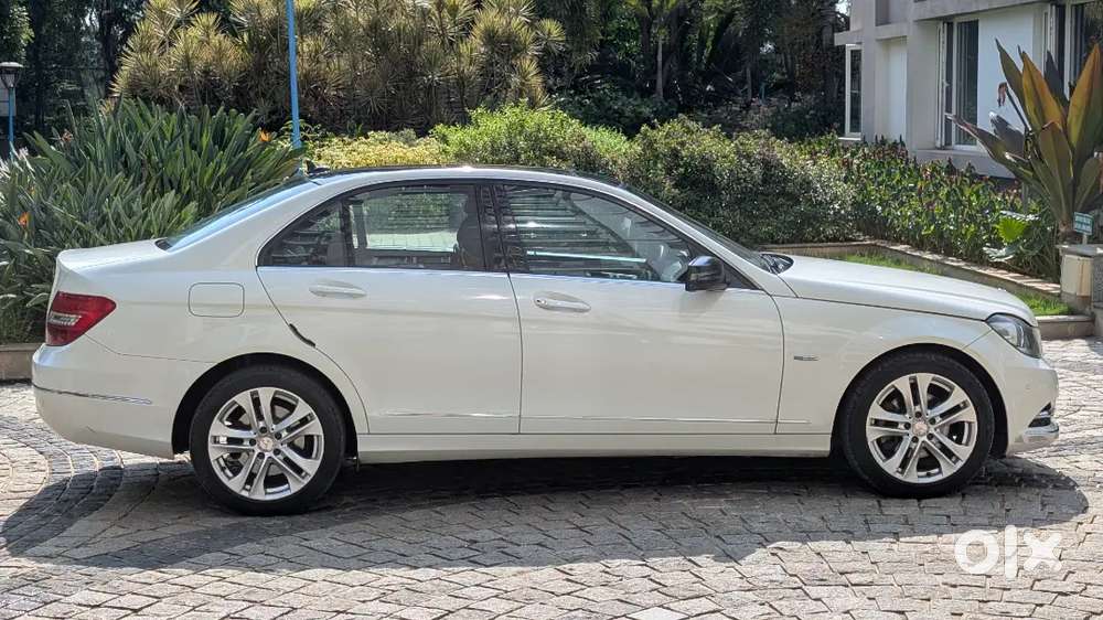Mercedes-benz C200 Avantgarde (2012)