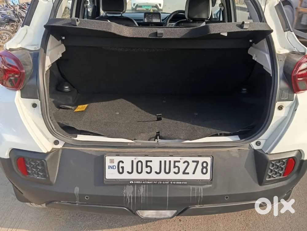 Tata Punch 2025 Cng & Hybrids 5600 Km Driven