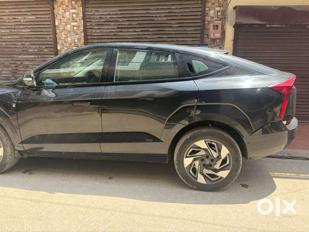 Mahindra Xev 9e Three B79 Kwh, 2025, Electric