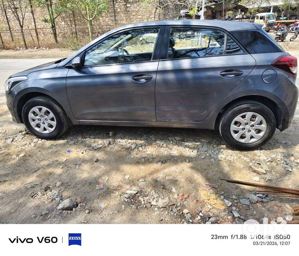 Hyundai I20 Sportz 1.2 Bs-iv, 2018, Petrol