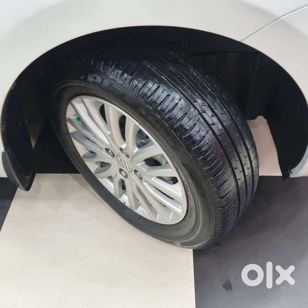 Maruti Suzuki Dzire 1.2 Zxi Amt, 2019, Petrol