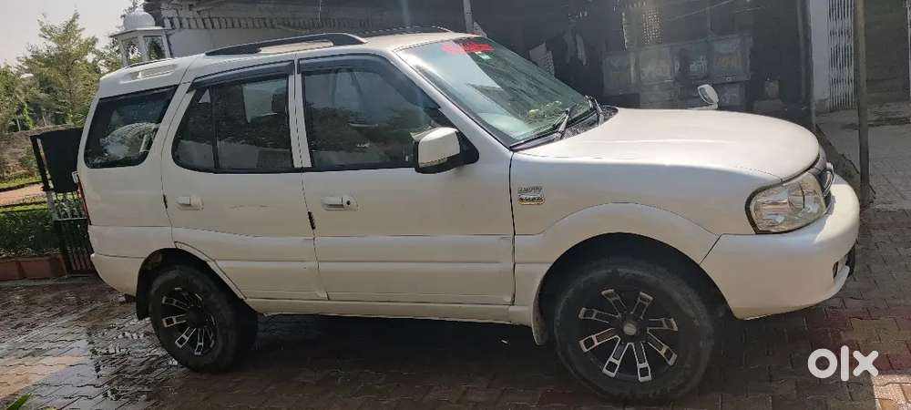 Tata Safari 2.2 2011 90000 Km Driven