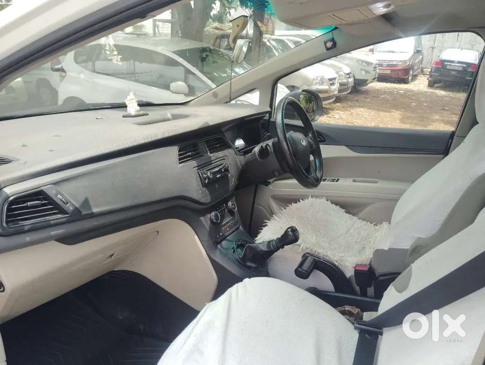 Mahindra Marazzo Diesel 2019