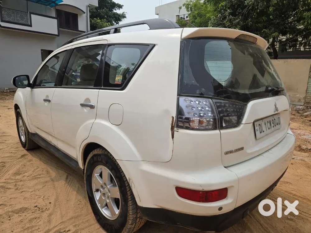 Mitsubishi Outlander 2012 Petrol 112000 Km Driven