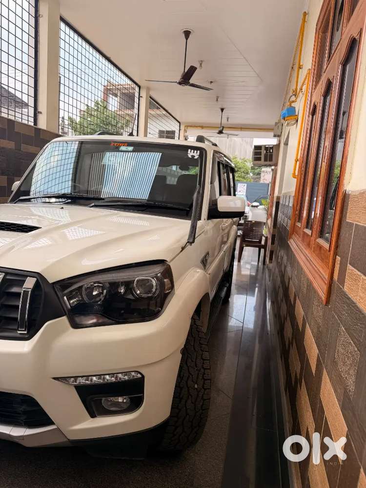 Mahindra Scorpio Classic 2023