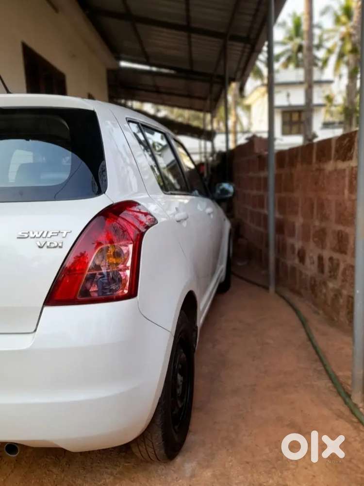 Maruti Suzuki Swift 2011 Diesel Good Condition New Paper    2031