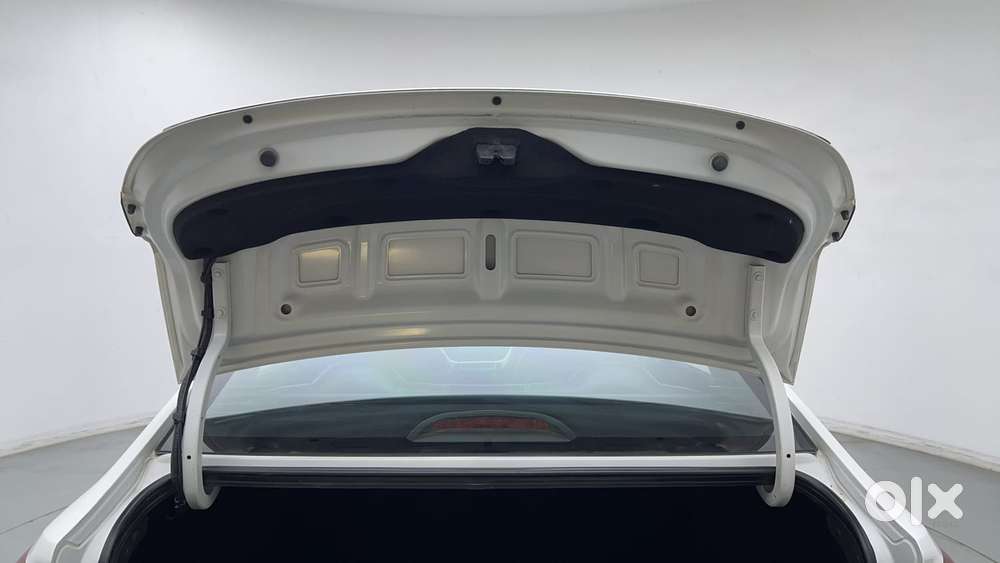 Hyundai Verna [2015-2017] Fluidic 4s 1.6 Crdi Sx (o) At, 2018, Petro..
