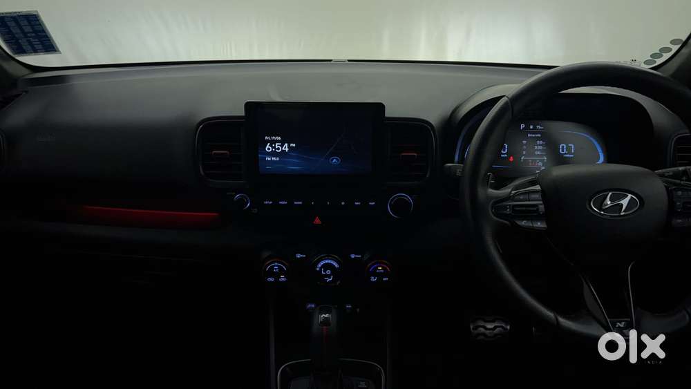 Hyundai Venue N Line N8 Dct Dual Tone, 2023, Petrol