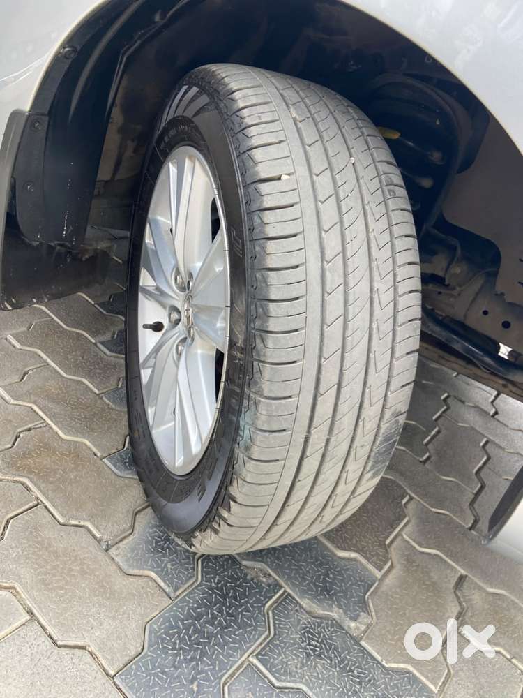 Toyota Innova Crysta 2.8z Automatic, 2018, Diesel
