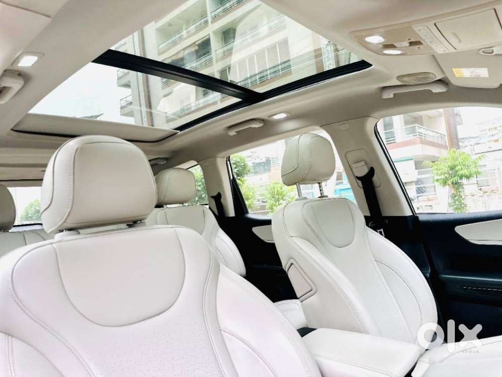 Mahindra Xuv700 2.2 Ax 7 Diesel At Luxury Pack Str, 2023, Diesel
