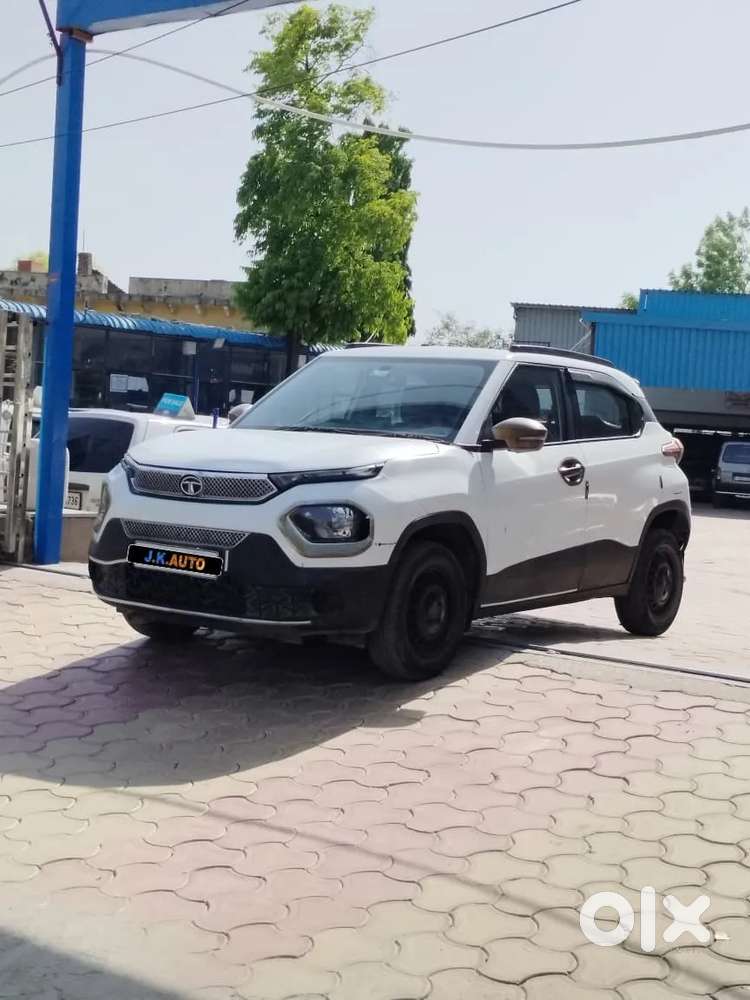 Tata Punch Pure, 2022, Petrol