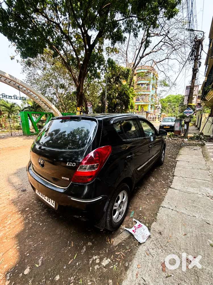 Hyundai I20 Asta Top Model Life Time Tax Cf2031