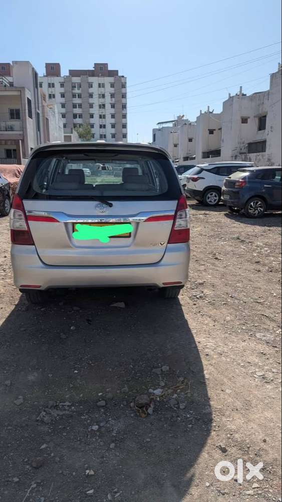 Innova 2.5 E (oct-2014)