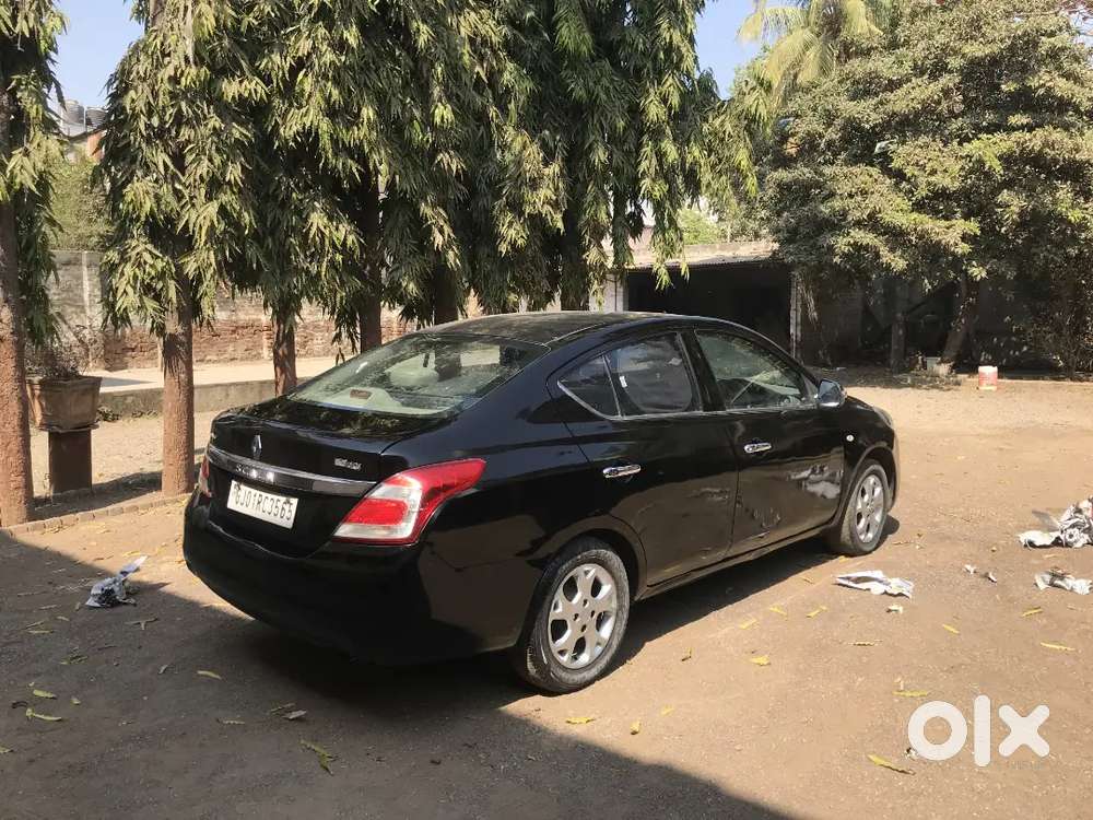 Well Maintained And Luxurious Feel In This Car