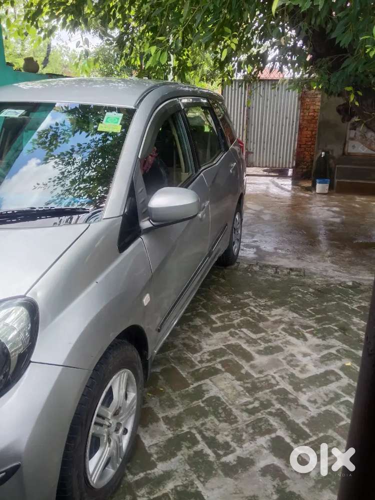 Honda Mobilio Diesel 2016 Model Tyre 95% Condition Better