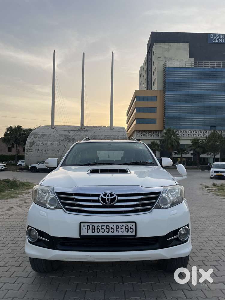 Toyota Fortuner 2011-2016 4x2 At, 2015, Diesel