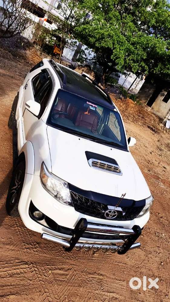 Toyota Fortuner, 2013