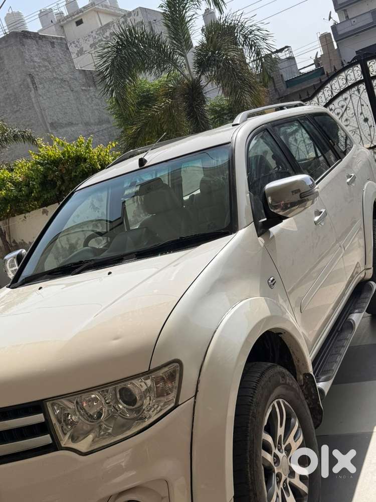 Mitsubishi Pajero Sport 2016