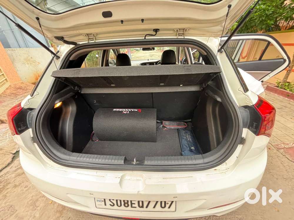 Hyundai I20 1.4 Asta (o) Crdi, 2015, Diesel