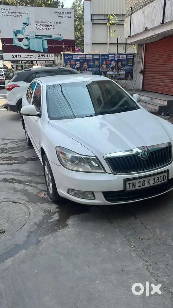 Skoda Laura 2011 Diesel 180000 Km Driven