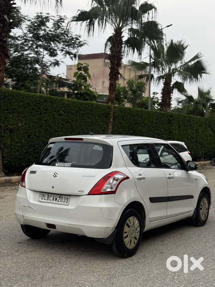 Maruti Suzuki Swift Vxi, 2012, Petrol