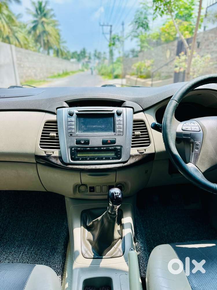 Toyota Innova 2.5 Z Diesel 7 Seater, 2014, Diesel
