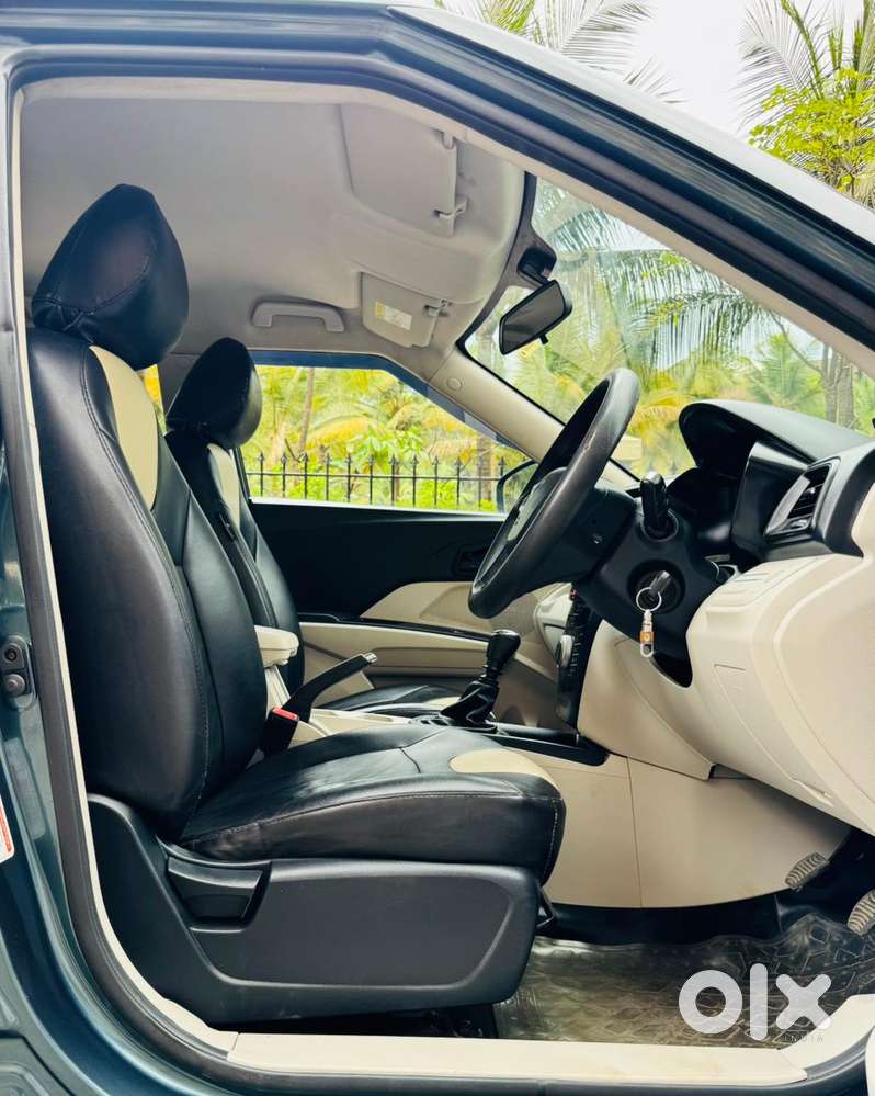 Mahindra Xuv300 W4 Diesel, 2023, Diesel