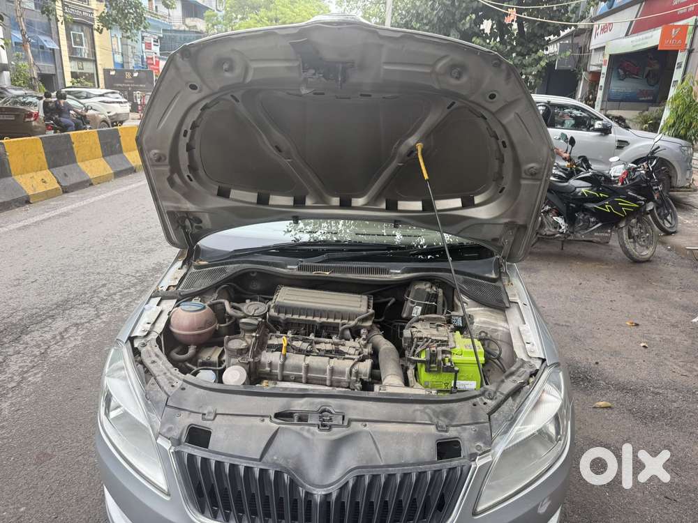 Skoda Rapid 1.6 Mpi At Elegance, 2015, Petrol