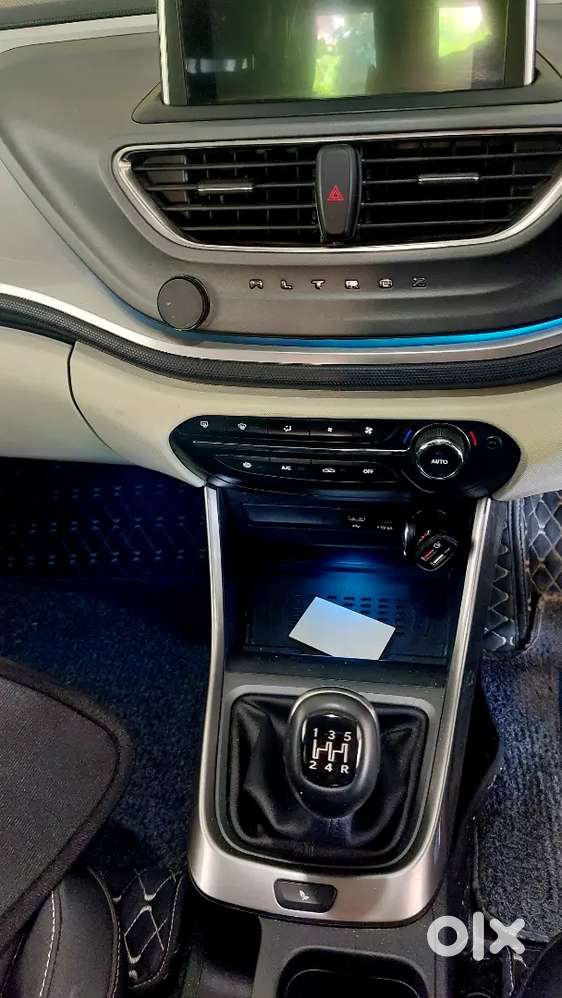 Tata Altroz 2023 Petrol 18500 Km Driven