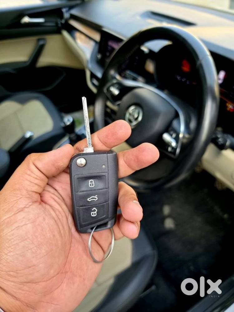 Skoda Slavia 1.0 Tsi Style, 2023, Petrol