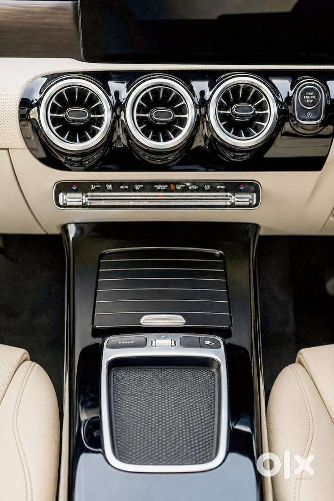 Mercedes-benz A-class Limousine 200, 2024, Petrol