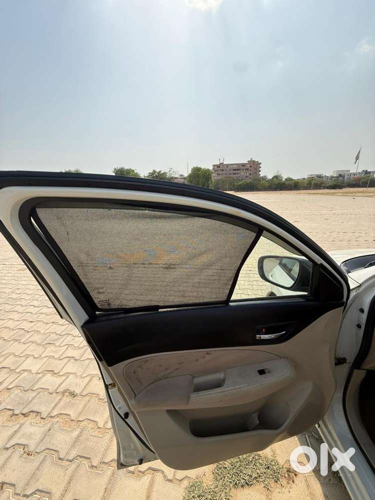 Maruti Suzuki Dzire 2017 Petrol 66386 Km Driven