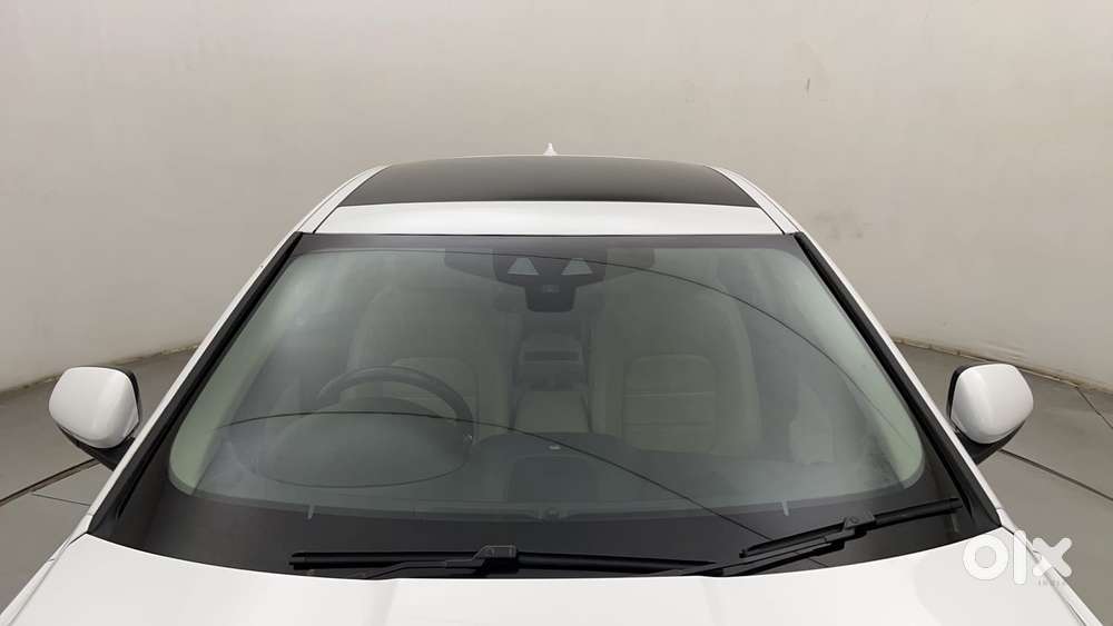 Jaguar Xe Prestige, 2016, Petrol