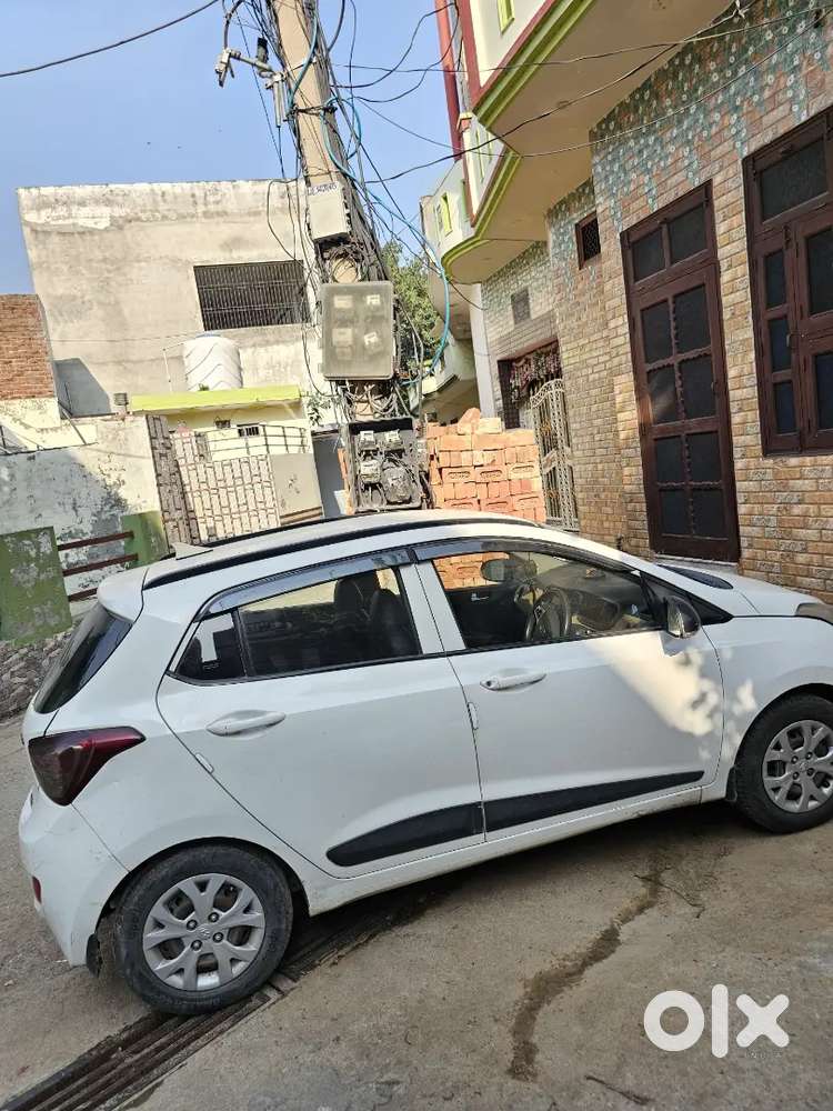 Hyundai I10 Sportz 2016 Variant