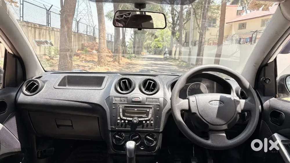 Ford Figo 2010 ,white Colour