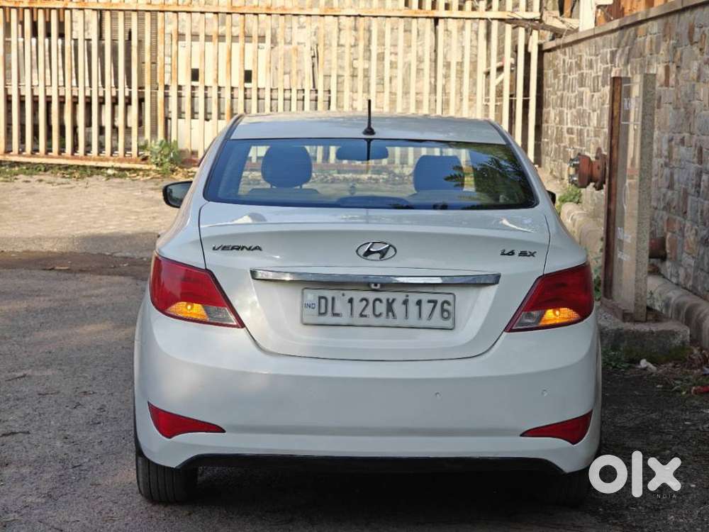 Hyundai Fluidic Verna 1.6 Vtvt Sx, 2015, Petrol