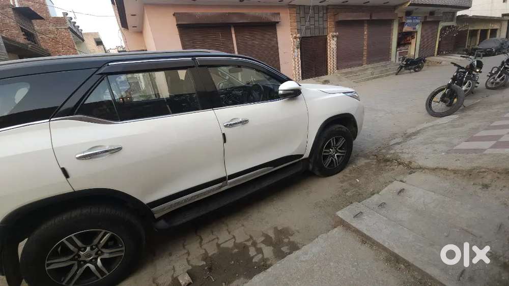 Toyota Fortuner Diesel 2018 4×2 Auto