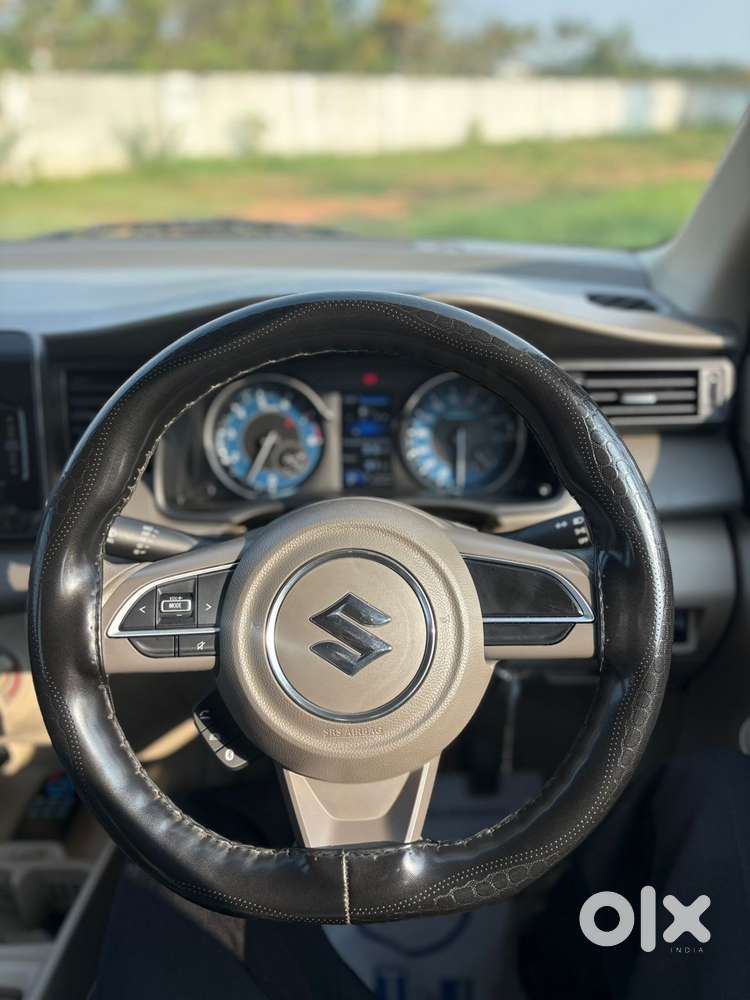 Maruti Suzuki Ertiga Vxi At Petrol, 2021, Petrol