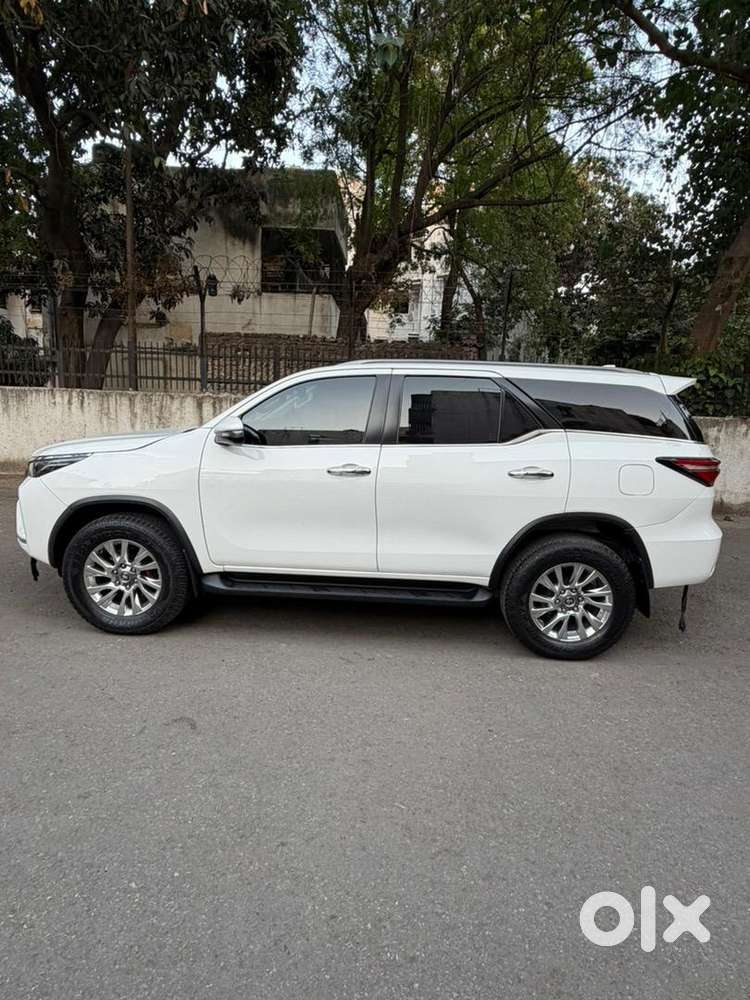 Fortuner 4x4 At Top Model All Original