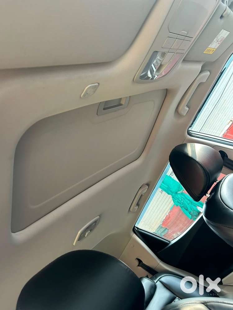 Mahindra Xuv300 Diesel 2024 Showroom Condition