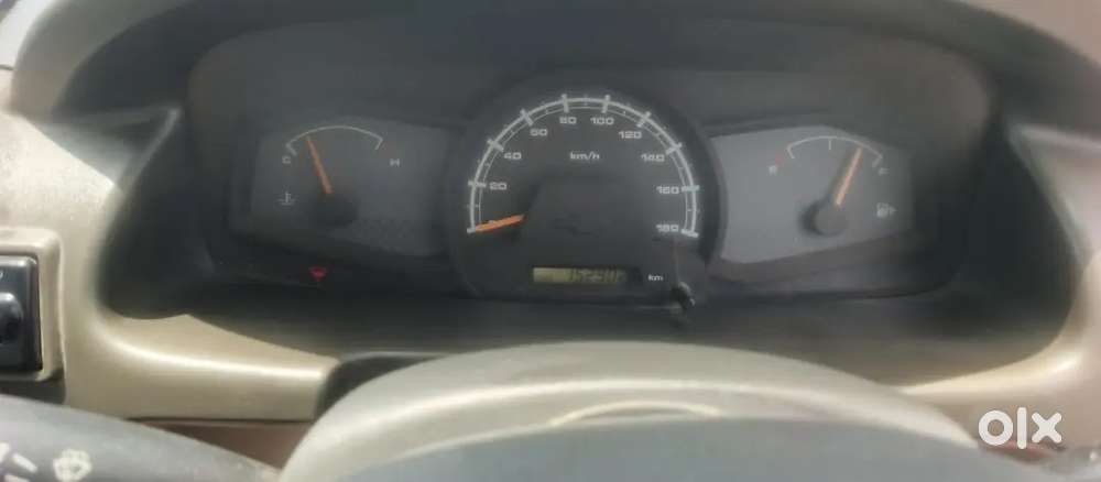 Chevrolet Tavera Neo 2015