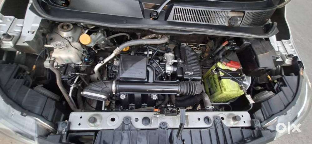 Renault Triber Rxt, 2022, Petrol