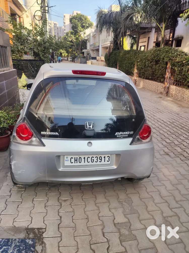 Honda Brio 2013 Petrol (e20 Compatible) Manual
