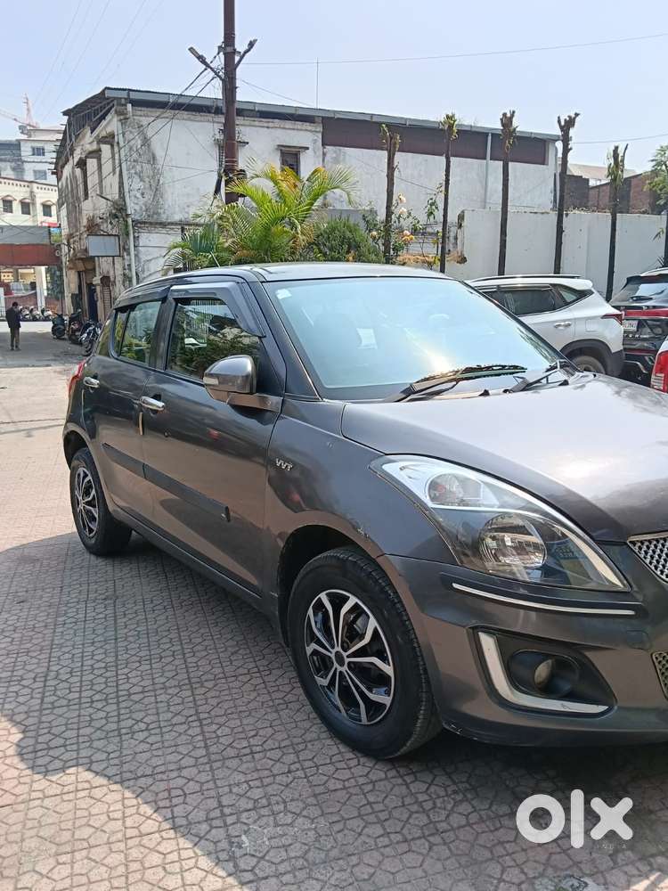 Maruti Suzuki Swift Vxi + Manual, 2017, Petrol